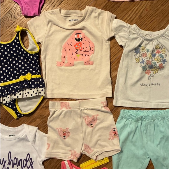 Colorful Baby Clothing Set. Includes Rompers, Onesies, Pjs, Swimsuits, & Dress. - Picture 14 of 16